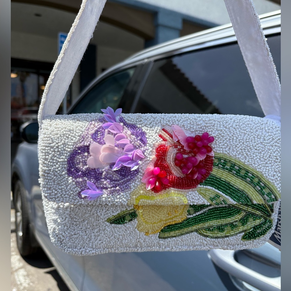 Floral Embellished White Beaded Bag